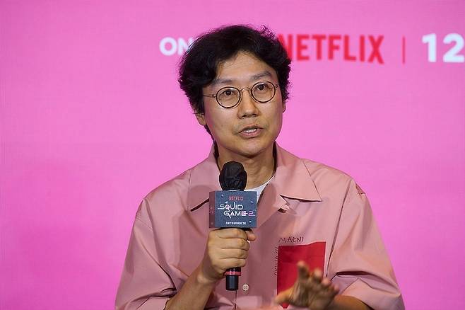 지난 8월 1일 서울 종로구 포시즌스 호텔에서 열린 ‘오징어 게임’ 시즌2 간담회에서 황동혁 감독이 발언하고 있다. 넷플릭스 제공