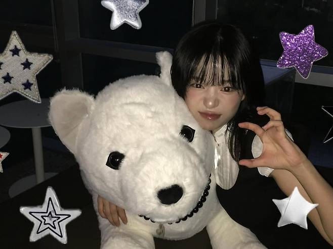 조유리. SNS 캡처