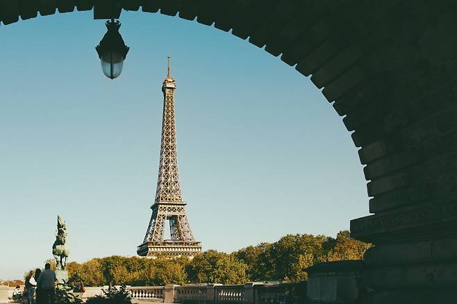 비르아켐 다리에서 본 에펠탑