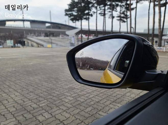 지프(Jeep) 콤팩트 전기 SUV 어벤저(Avenger)