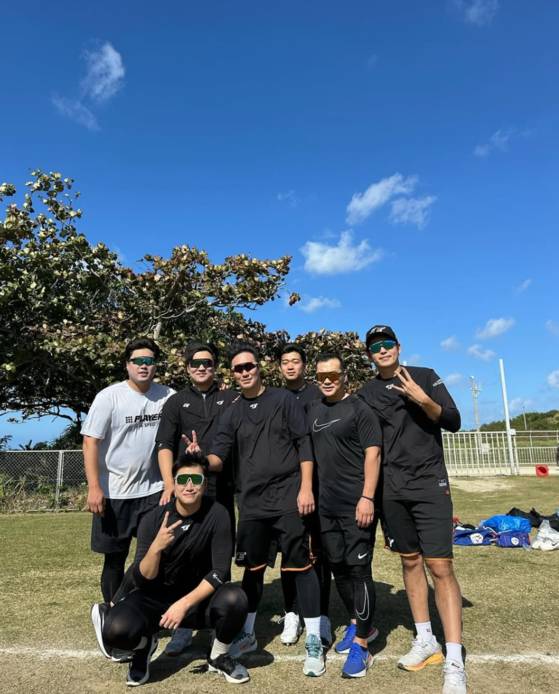 올해와 마찬가지로 체류비와 훈련비 전액은 류현진이 부담한다. [사진 이태양 SNS]