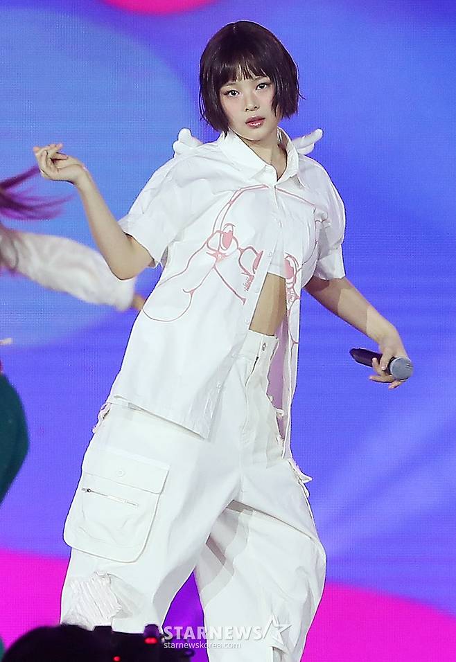 뉴진스 하니 '귀여움 가득 단발 하니'[AAA 스페셜 포토]
