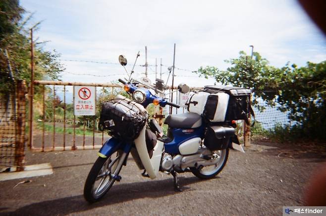 06bcdb27eae639aa658084e54485756fba355cd30799be507b4d6356b0fbba7dda27463270e5d3d266d0c89a65de73