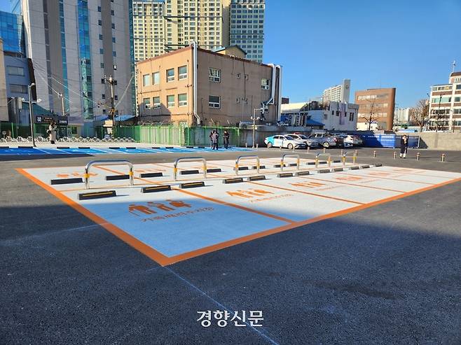 서울 용산구가 1월1일부터 운영을 시작한 삼각지역 인근 공공주차장 모습. 용산구청 제공