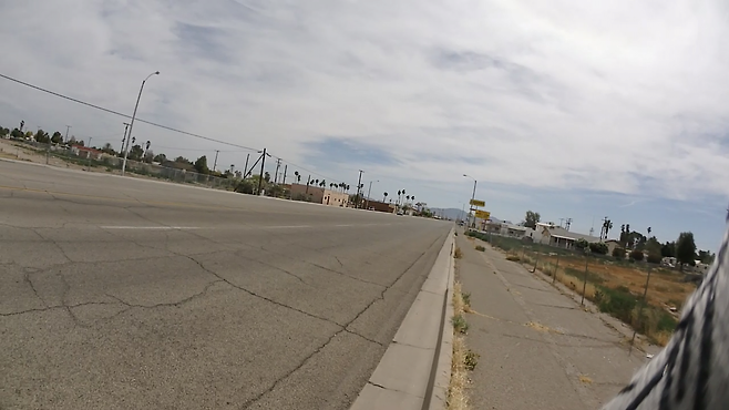 P4240049.MOV.00_00_19_05.스틸 001.png 여행 3일 만에 죽을 수도 있었다 .. 73일 미국 횡단 자전거 여행_7편 미국 횡단 자전거 여행_7편 [여행 최대 위기 그리고 은인들]