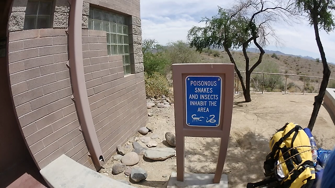 P4240072.MOV.00_00_13_06.스틸 001.png 여행 3일 만에 죽을 수도 있었다 .. 73일 미국 횡단 자전거 여행_7편 미국 횡단 자전거 여행_7편 [여행 최대 위기 그리고 은인들]