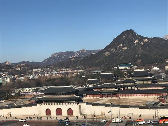 경복궁 전경. 정도전은 태조 이성계의 명에 따라 경복궁의 여러 전각의 이름을 지으면서 국왕이 실천해야 할 도리를 이름에 담았다. [사진 이익주]