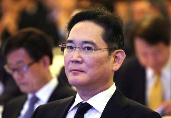 지난해10월 싱가포르에서 열린 한·싱가포르비즈니스 포럼에 참석한 이재용 삼성전자 회장. [연합뉴스]