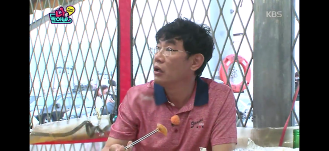 26a7b07baf37332cbfbf9a71ff75308c.png 오싹오싹 자갈치시장 곰장어 가격의 위엄