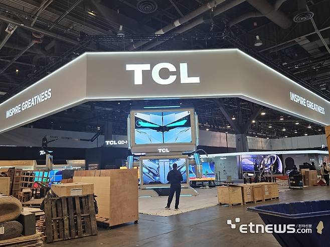 CES 2025 개막을 이틀 앞둔 5일(현지시간) LVCC 내 TCL 전시 부스 모습 (사진=배옥진기자)