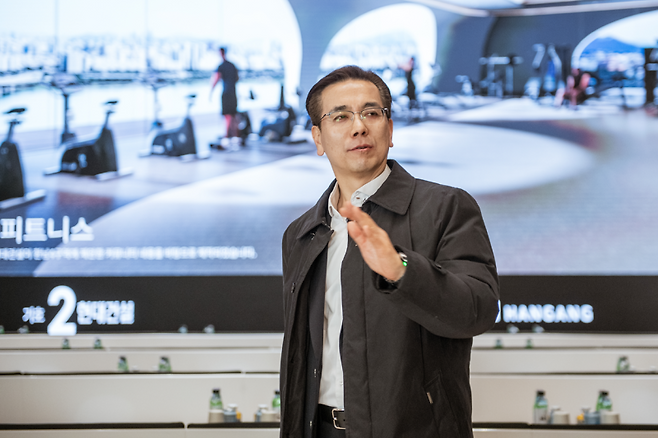 이한우 현대건설 대표가 한남4구역을 방문해 조합원들에게 수주 의지를 드러냈다. 현대건설