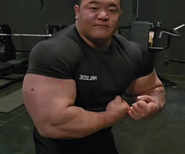 83만 명의 구독자를 보유한 헬스 유튜버 박승현이 34세의 나이로 세상을 떠났다.  박승현 인스타그램 캡처