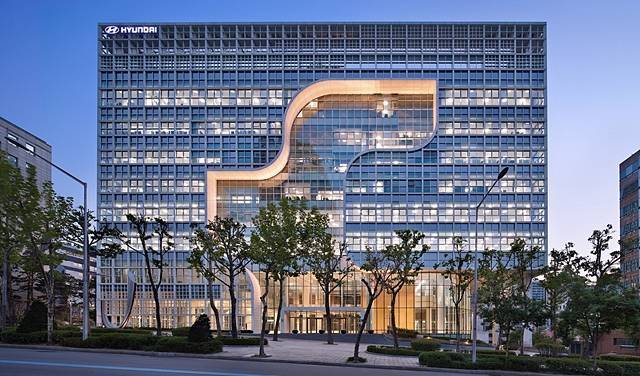 김윤구 현대오토에버 대표이사 사장이 2025년 신년사에서 '고객 중심 기업'을 강조했다. /현대오토에버