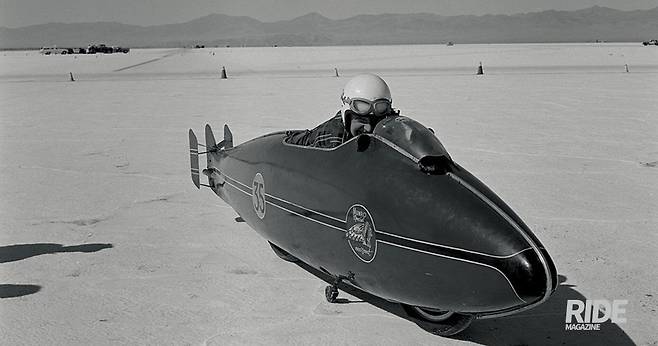 주행에 나선 버트 먼로