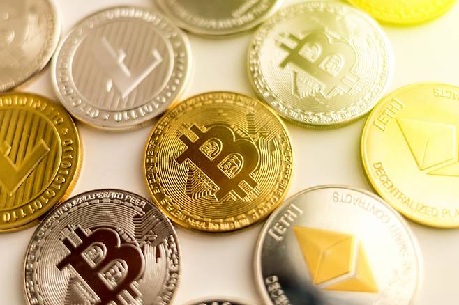 미국 국채금리 상승과 인플레이션 우려로 비트코인이 9만달러선으로 떨어졌다. /사진=이미지투데이