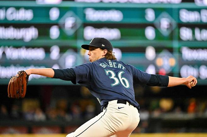 시애틀 매리너스는 로건 길버트(사진), 조지 커비 등 직접 키운 젊은 선발 투수들로 선발진을 채웠다. AFP=연합뉴스