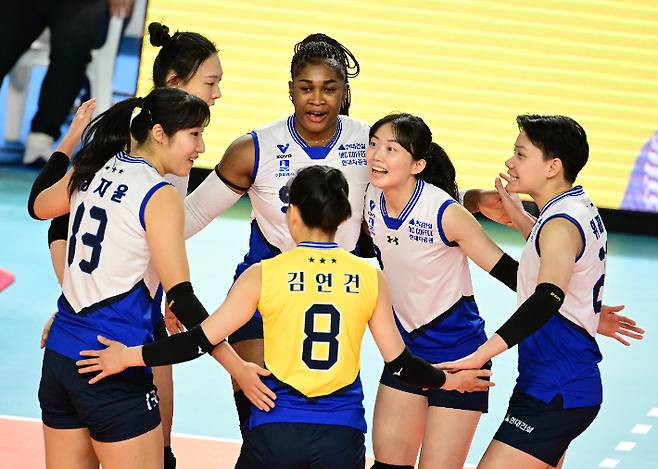 현대건설 역전승. 한국배구연맹