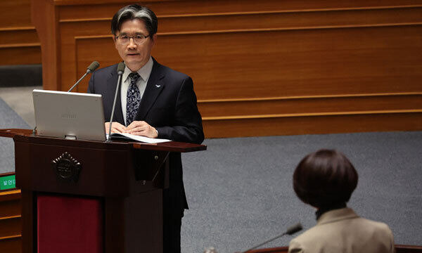 오동운 고위공직자범죄수사처장이 9일 오후 국회 본회의에서 '윤석열 대통령 위헌적 비상계엄 선포 내란혐의' 관련 긴급현안질문에 답하고 있다. 연합뉴스