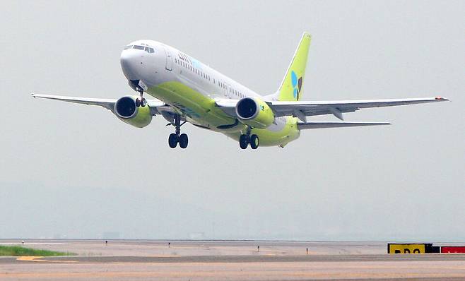 9일 오전 진에어의 B737-800 기종 항공기에서 기체 이상이 발견돼 결항했다. ⓒ연합뉴스