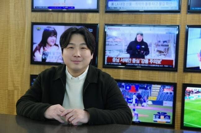 해설위원 변신 허도환. 엠비시(MBC)스포츠플러스 제공