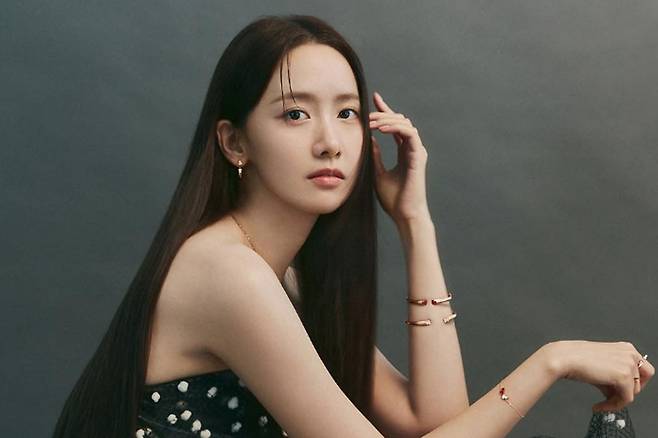 가수 겸 배우 윤아