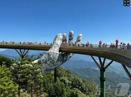 베트남 다낭 바나힐에 위치한 ‘골든브릿지’ (사진=뉴스1)