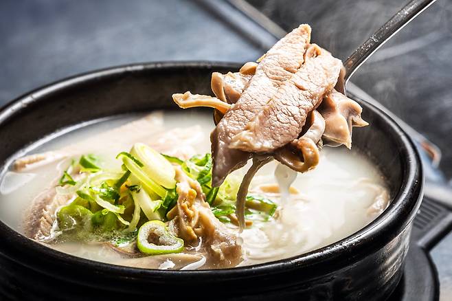 '화남정돼지국밥'의 항정살국밥. /이건송 영상미디어 기자