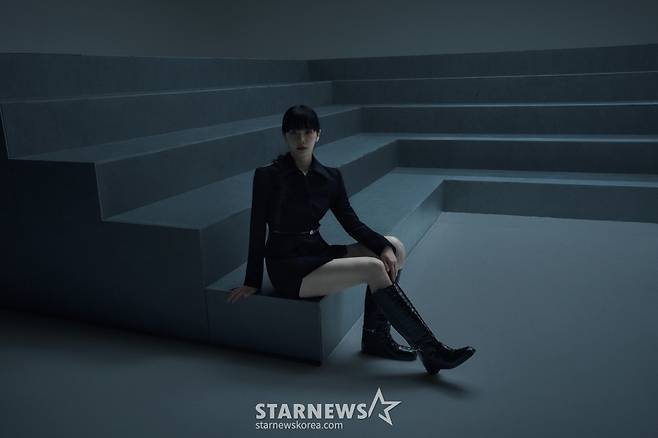 넷플릭스 오리지널 시리즈 '오징어게임' 시즌2의 배우 박규영이 라운드 인터뷰를 위해 포즈를 취하고 있다. /사진제공=넷플릭스 2025.01.06 /사진=이동훈 photoguy@