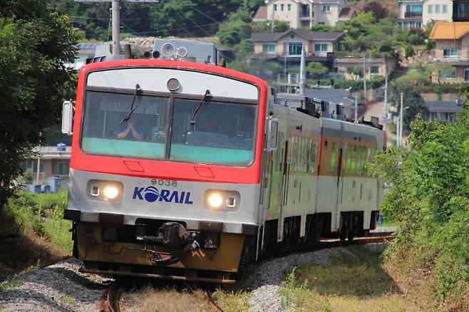 코레일은 당초 교외선에 디젤동차를 투입하려 했다. 사진 코레일
