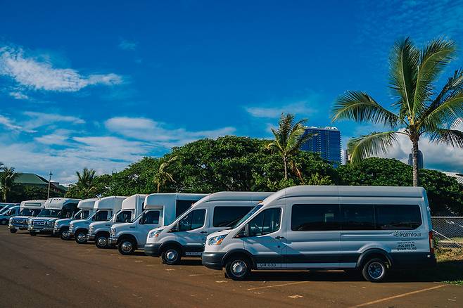 팜투어 전용 셔틀버스. 사진제공|팜투어