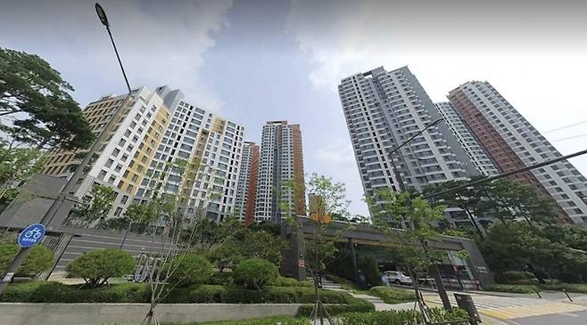 전용 84㎡ 1가구에 대한 무순위 청약을 진행하는 ‘e편한세상 송파 파크센트럴’ 전경 [사진 = 다음 로드뷰]