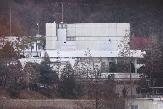8일 오전 서울 용산구 한남동 대통령 관저의 모습. 〈사진=연합뉴스〉