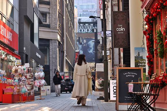 서울 명동거리 모습. [사진=연합뉴스]
