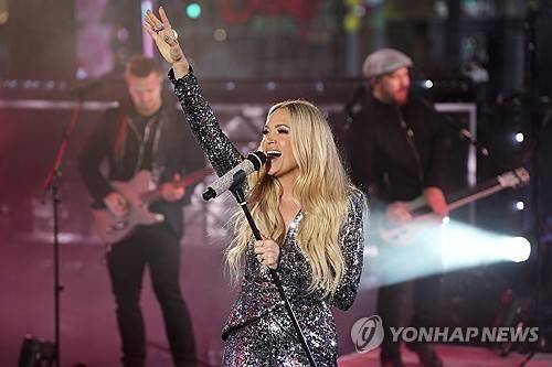 공연중인 캐리 언더우드 [AP 연합뉴스 자료사진. 재판매 및 DB 금지]