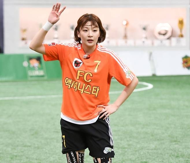 ‘골때리는 그녀들’(이하 ‘골때녀’)에서는 ‘골때녀리그’, 일명 ‘G리그’의 서막을 여는 개막전이 공개된다. SBS&nbsp;