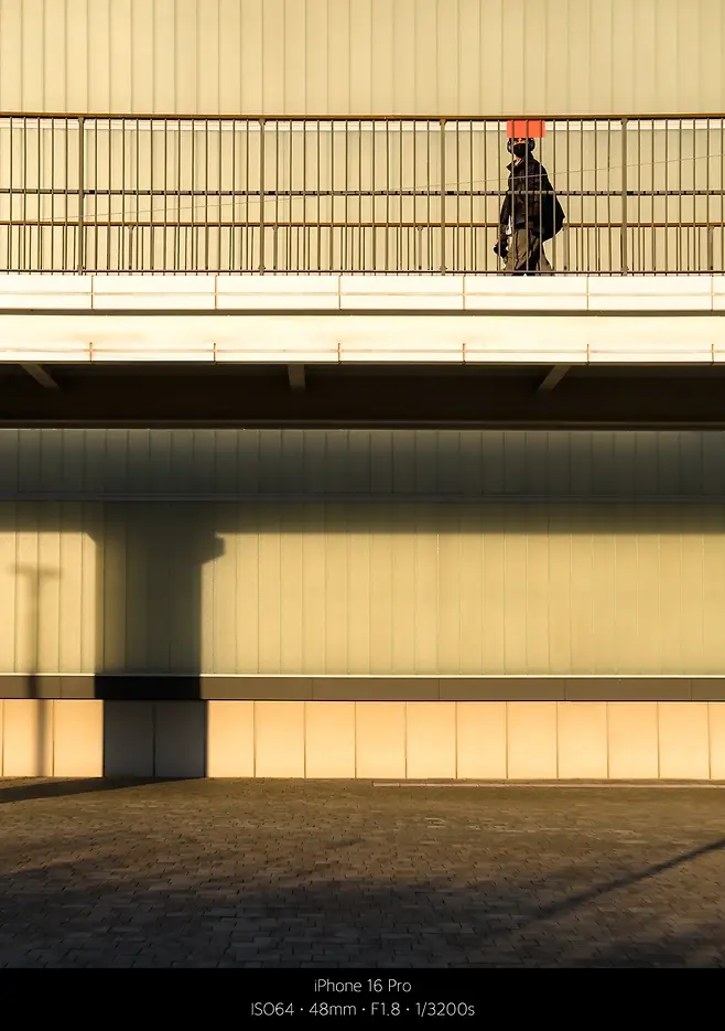 0490f719b18561f120a8d3b706f11a39a83f58a661ef672eaa