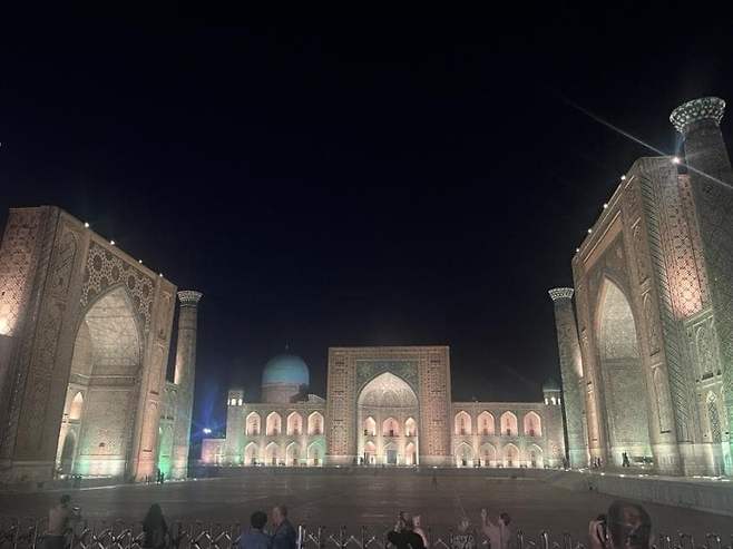 06bcdb27eae639aa658084e54484746c099eeaa2c1756aec4aaf1295dc0793b1960e34f00a1d41e3f3d9056b65297b