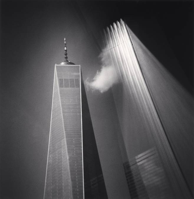 미국 뉴욕의 원 월드 트레이드센터(프리덤타워), 911 테러 때 무너진 월드타워를 재건한 빌딩이다, 마이클 케나  Freedom Tower_ Study 1_ New York_ USA. 2017ⓒ Michael Kenna