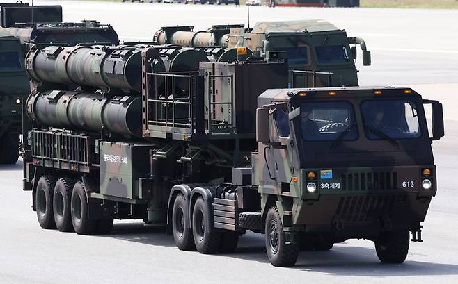 L-SAM 발사대 차량이 이동을 하고 있다. 세계일보 자료사진