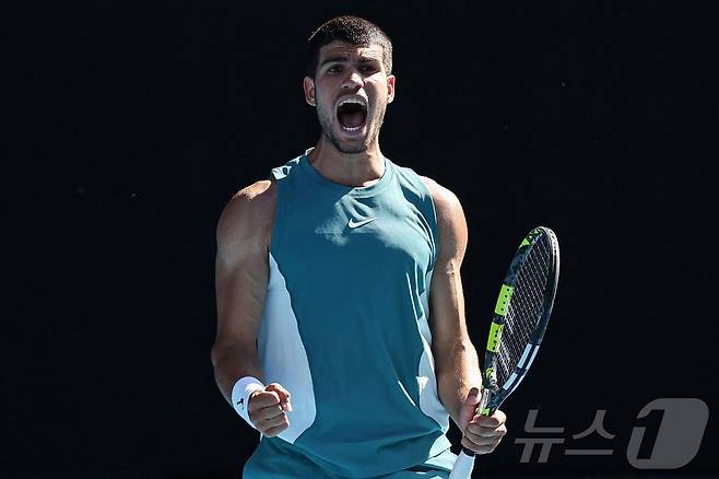 카를로스 알카라스는 2025 호주오픈 16강에 안착했다. ⓒ AFP=뉴스1