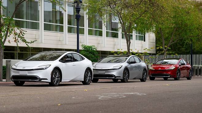 토요타 프리우스