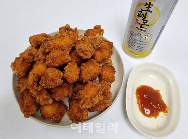 CU ‘순살치킨 바스켓’ (사진=한전진 기자)