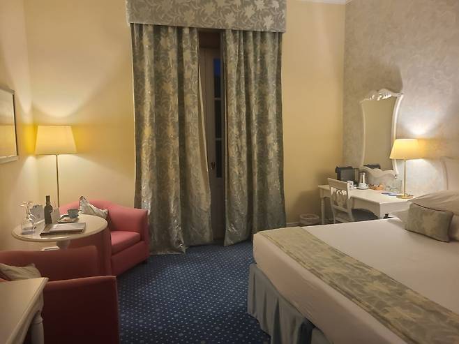 포르투갈 포르투 인근 피냥에 위치한 빈티지하우스 호텔 객실./최효정 기자