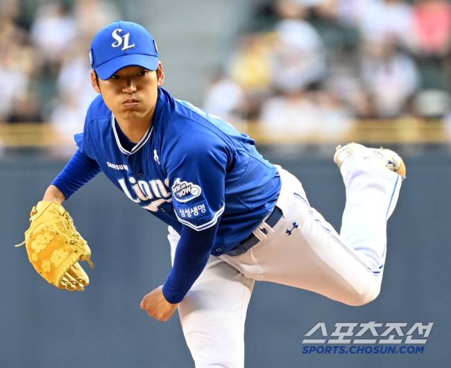 삼성 선발투수 백정현이 역투하고 있다. 잠실=허상욱 기자 wook@sportschosun.com/2024.08.01/