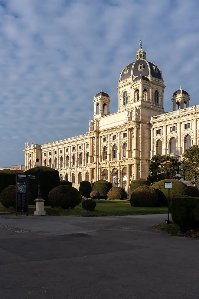 7cea8371b1846ef73be98fe1439c766c25f303b61ad862a8d577abc325b1f0e30633