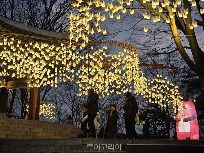 남산 '빛의 연하장'/사진-서울시