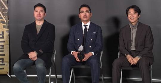 왼쪽부터 김진황 감독, 하정우·김남길 배우(사진=채널A 인터뷰 화면)