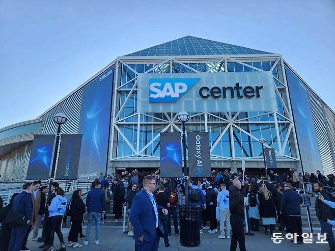 행사 시작 1시간 전부터 문전성시를 이룬 ‘갤럭시 언팩 2025’ 현장. 새너제이=곽도영 기자 now@donga.com