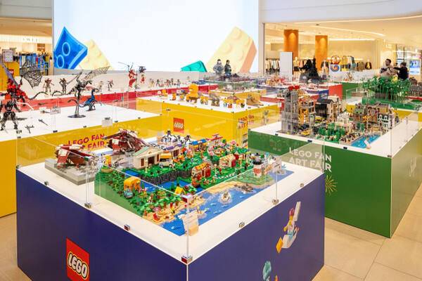 스타필드 수원 ‘레고 팬 아트 페어 with 스타필드’ 작품 전시. 신세계프라퍼티 제공