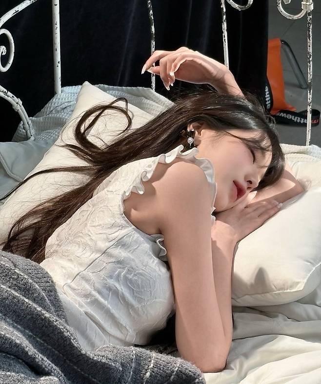 사진출처=장원영SNS